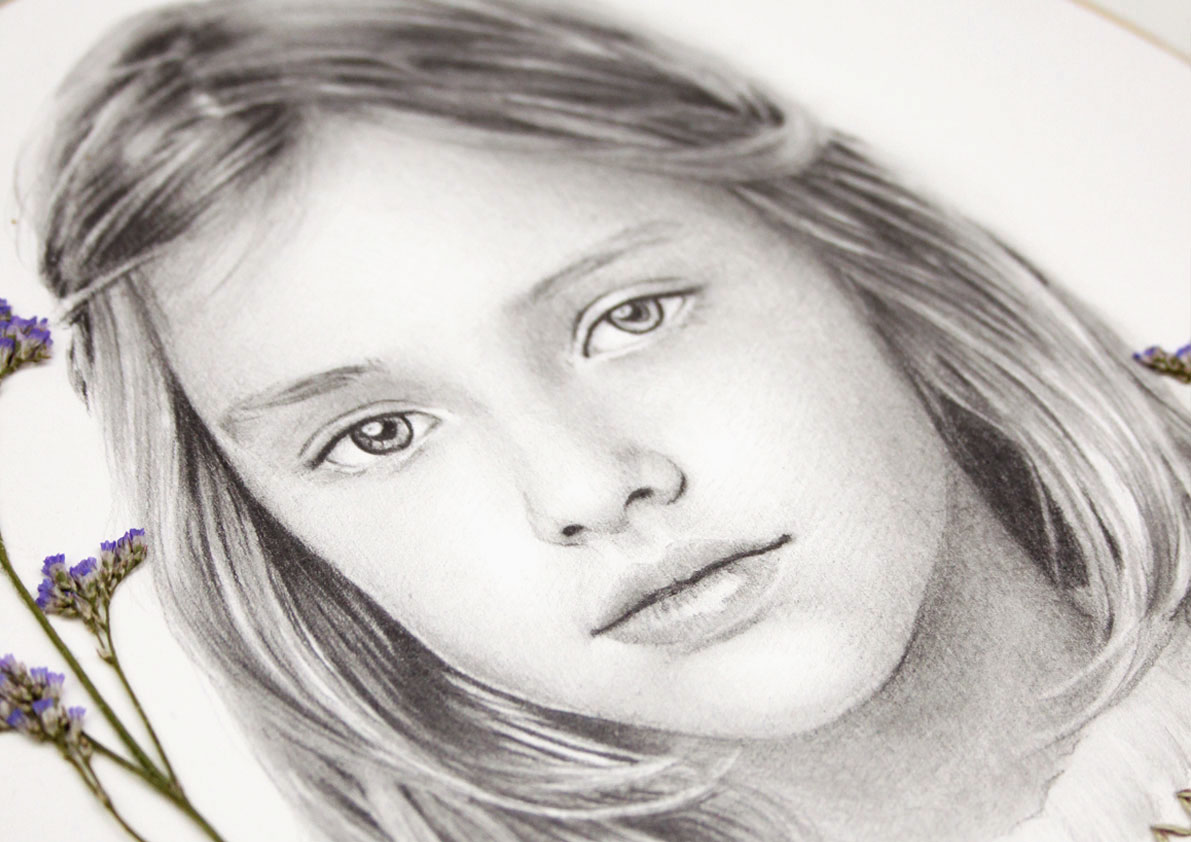 retrato de una niña a lápiz